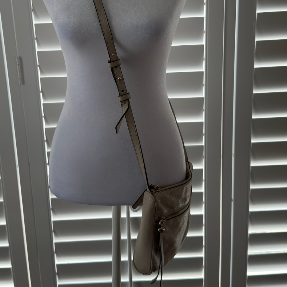 Kate Spade Cross Body Purse in Beige - Picture 11 of 11